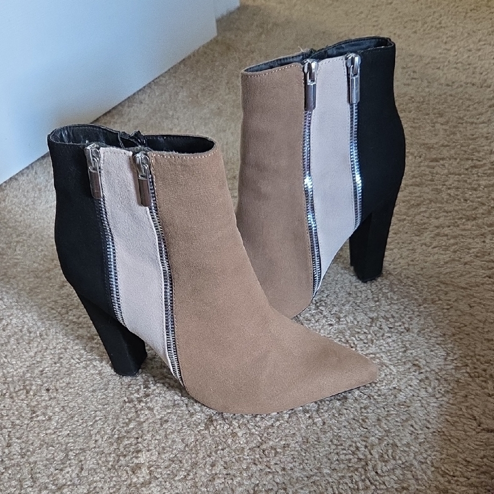 JustFab Tan and Black Heeled Boots with Elastic Panels